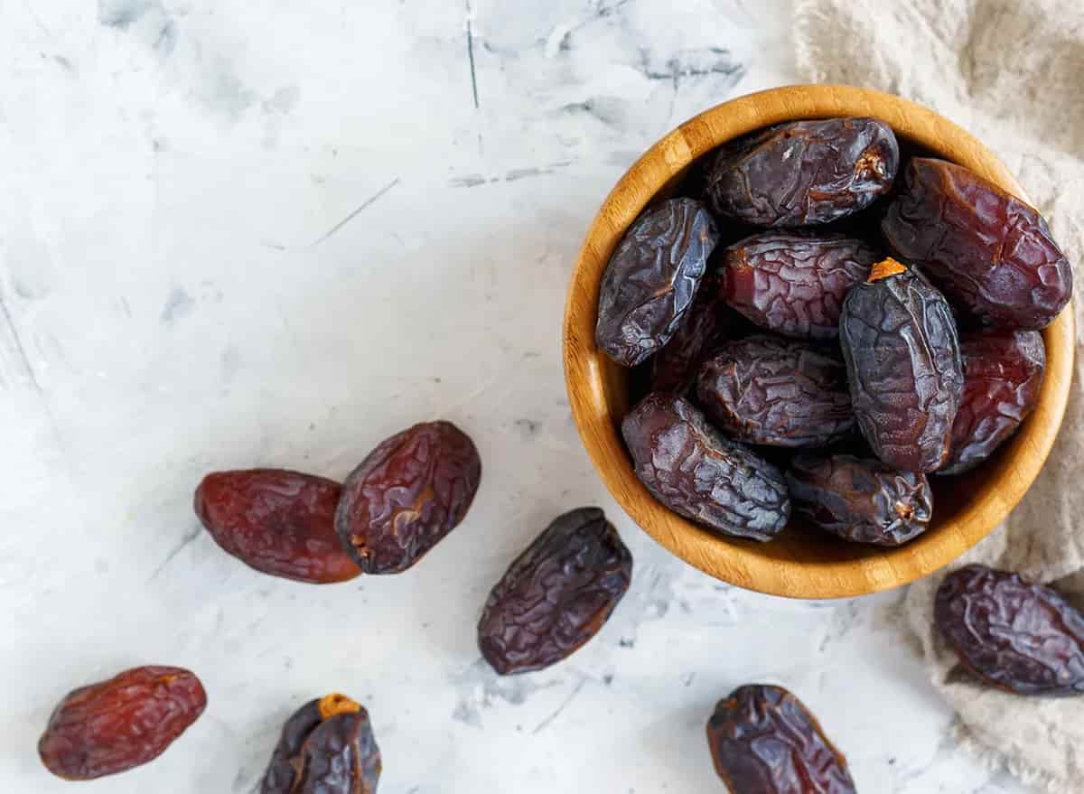 تصویر 1 از خرما پیارم منبع طبیعی آهن و فیبر بالا